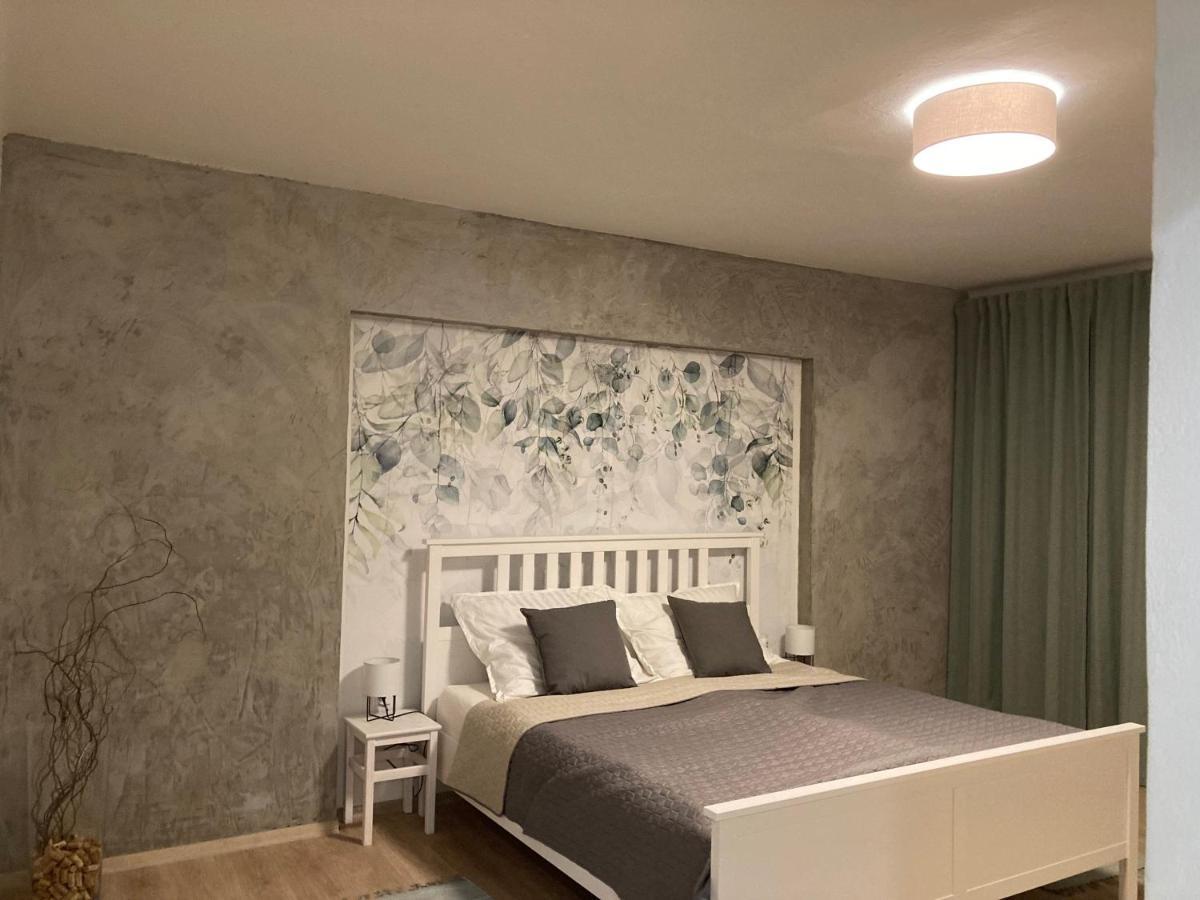Family Provence Mikulov Apartment Luaran gambar