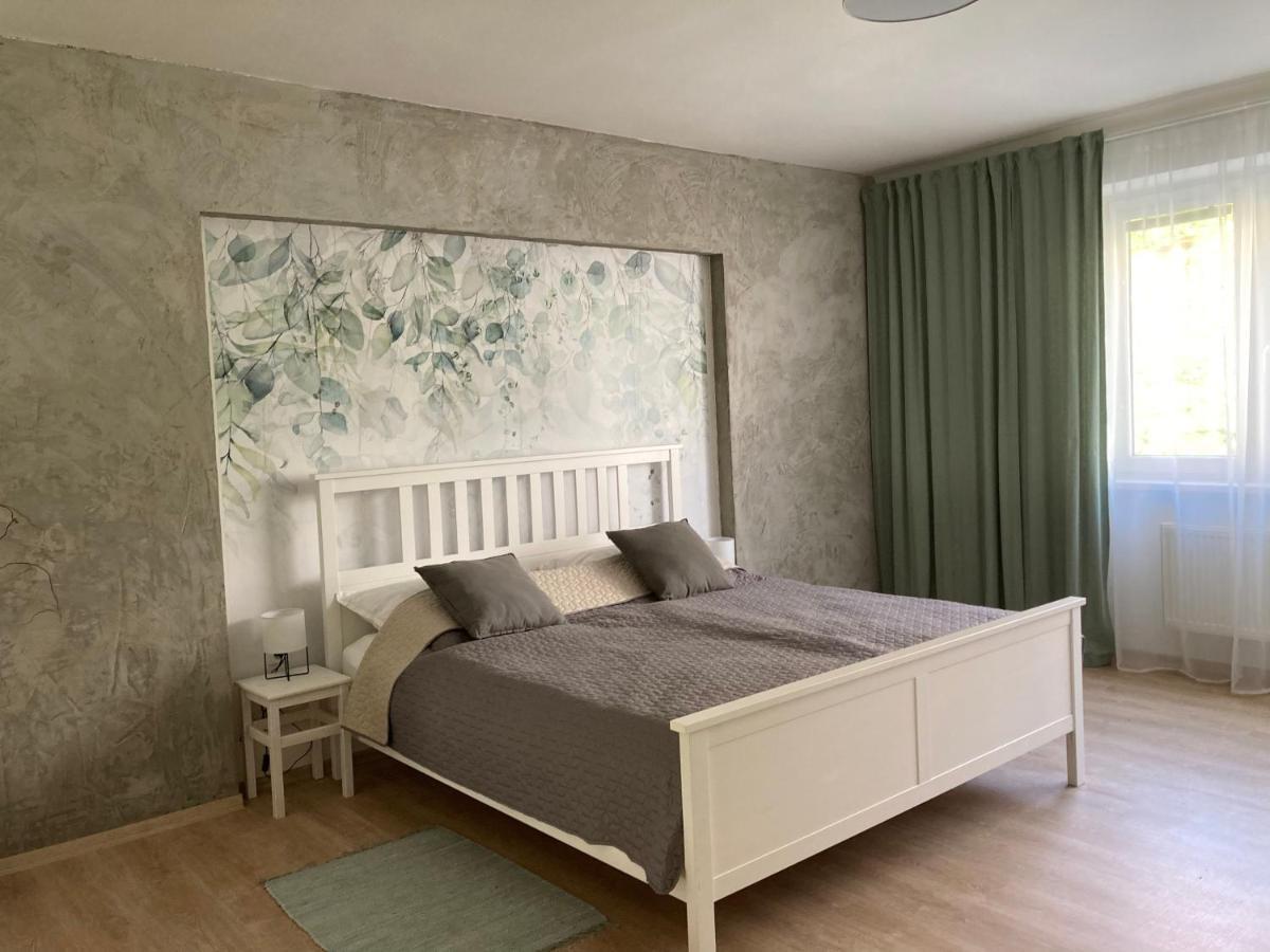 Family Provence Mikulov Apartment Luaran gambar