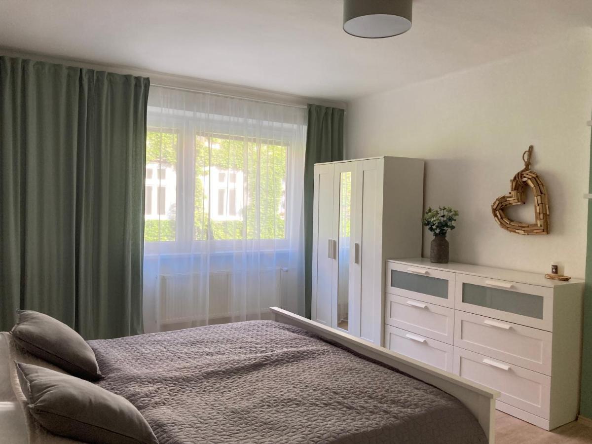 Family Provence Mikulov Apartment Luaran gambar